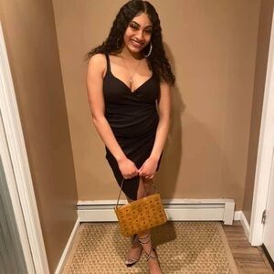 Meet your Posher, Nyjerae